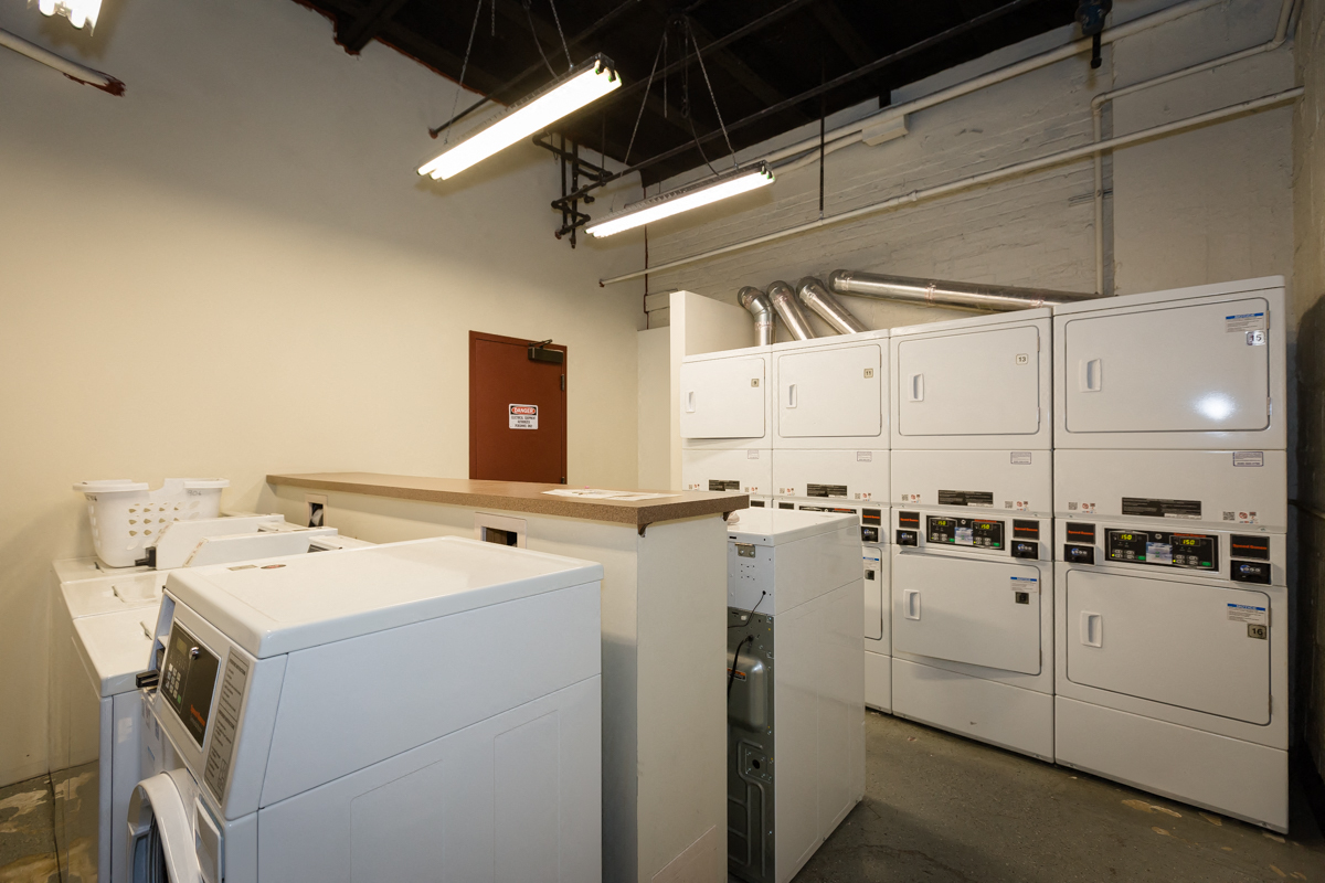 laundry hyde park chicago apartment for rent 5110 kenwood